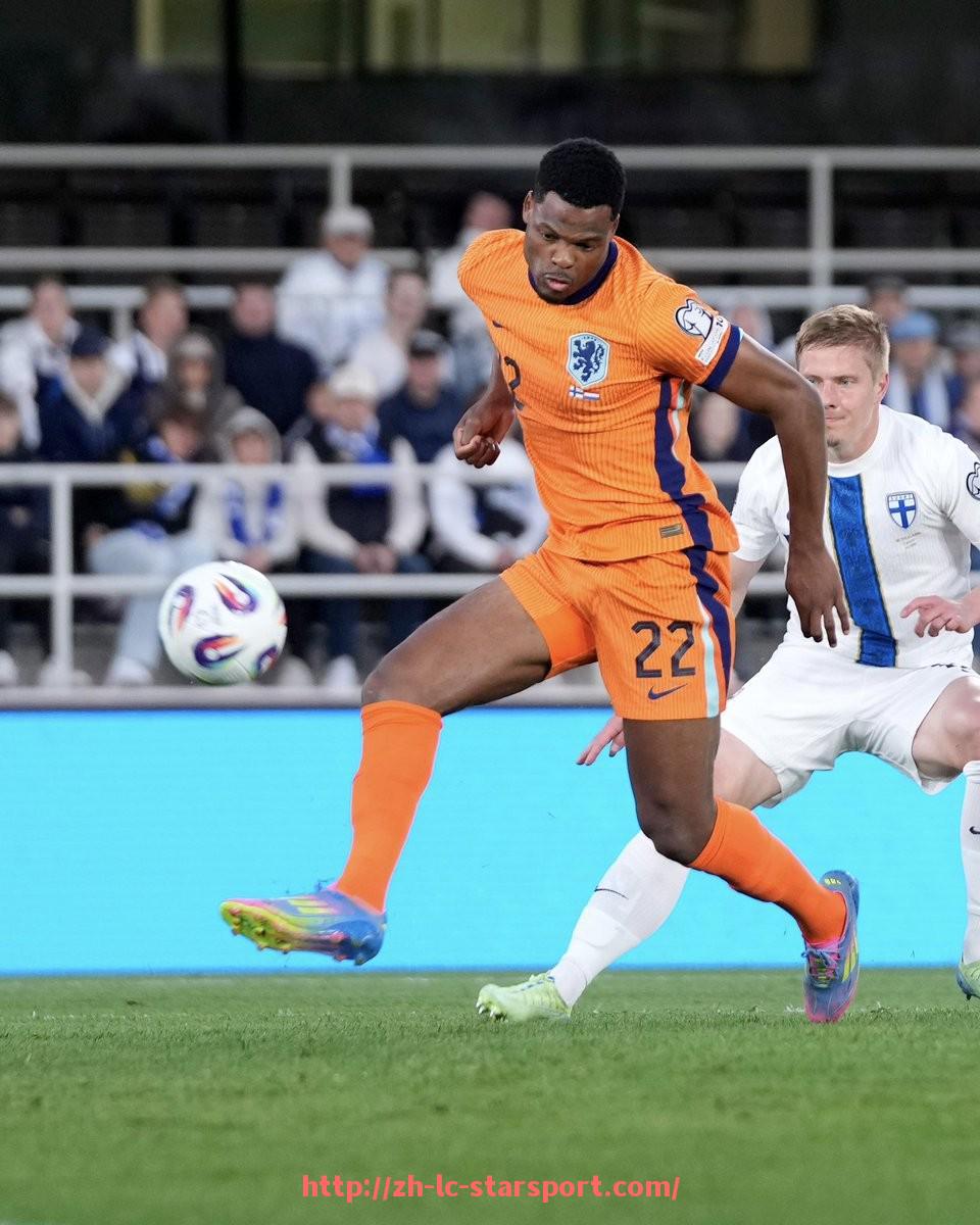 星空体育app-意甲球队队服高清图片大全及设计风格解析