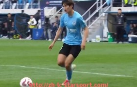 星空体育app-英超白色球衣系列:简洁风与传统美学结合